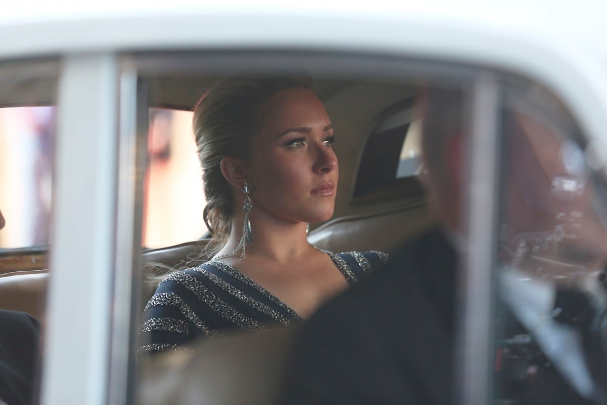 Hayden Panettiere playing her character in 'Nashville' while sitting in the back of a limo.