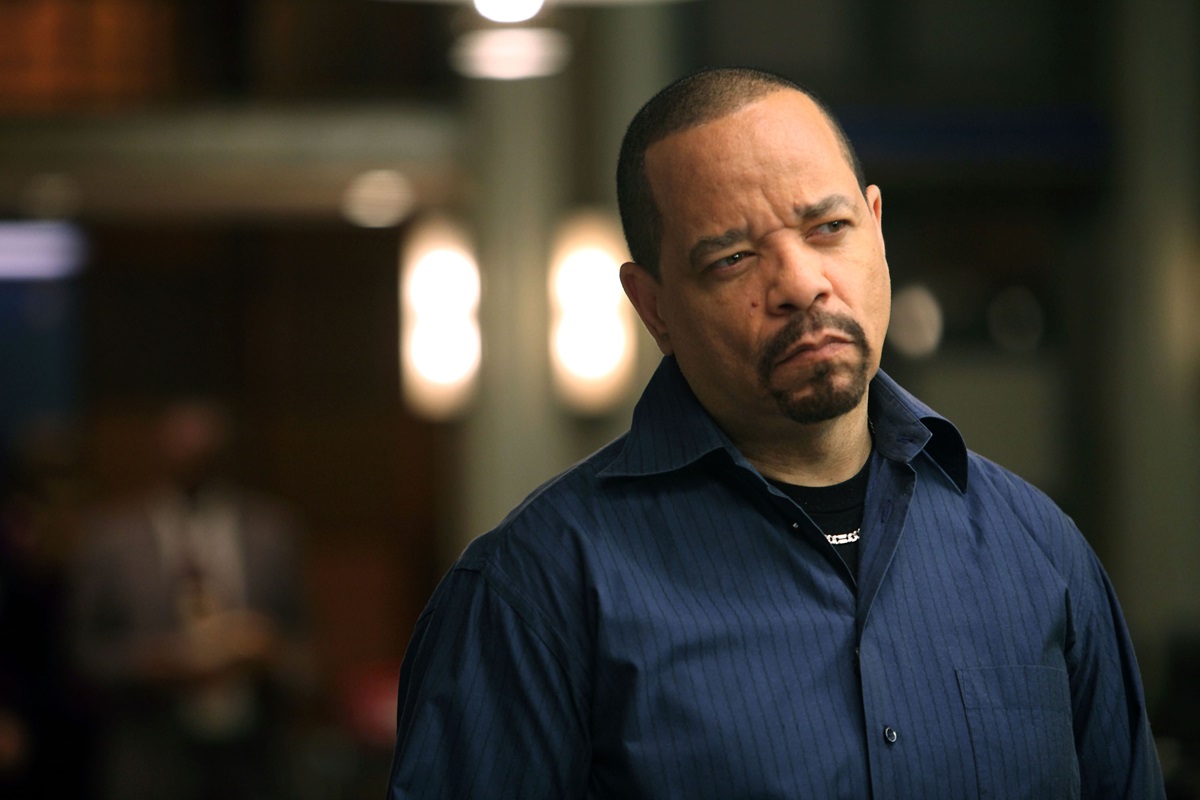 Ice-T as his 'Law and Order' character posing in a blue outfit.