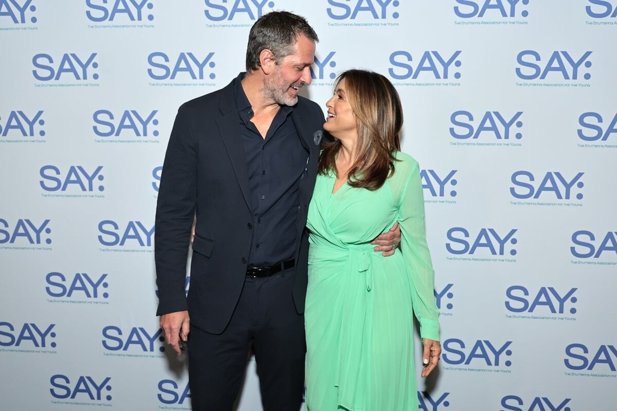 Mariska Hargitay and her husband Peter Hermann looking at each other at the the 2023 Stuttering Association For The Young.