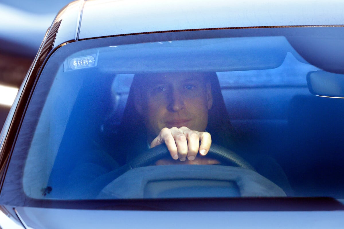 Prince William leaves the hospital after seeing Kate Middleton