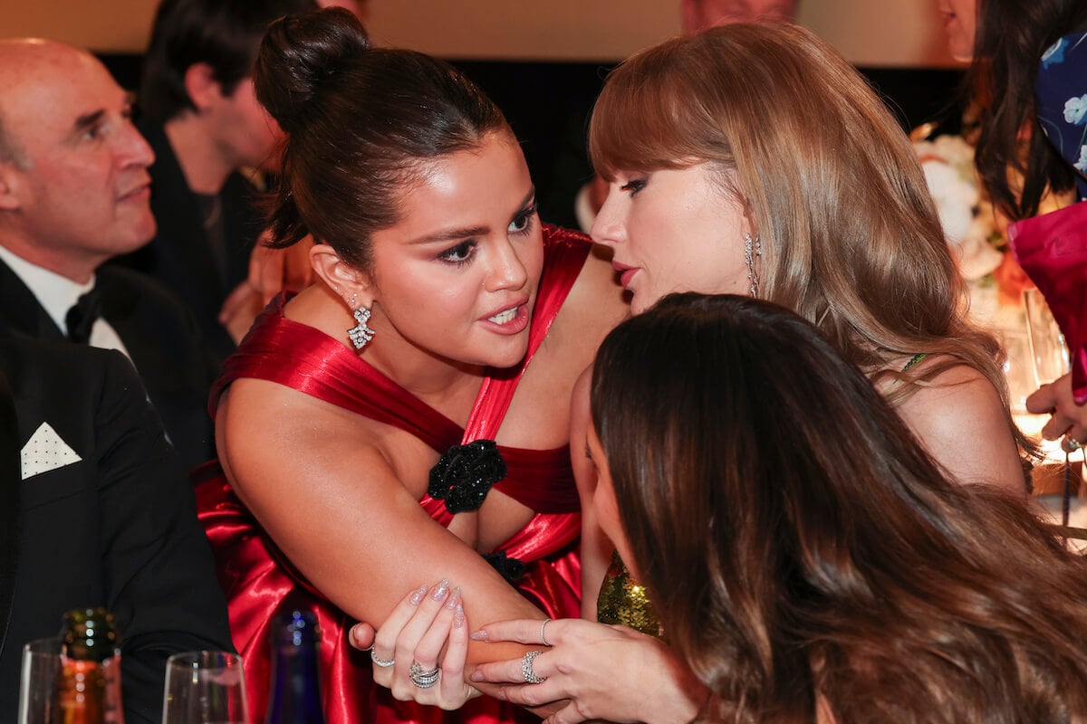 Selena Gomez and Taylor Swift talk at the Golden Globes 2024 ceremony