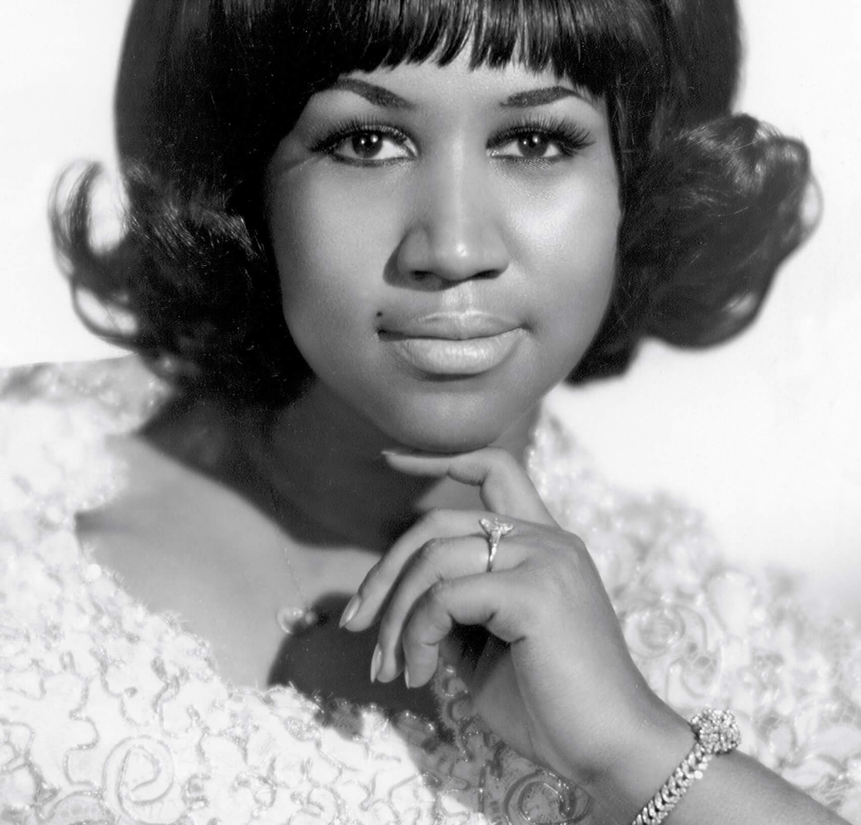 Aretha Franklin in black-and-white