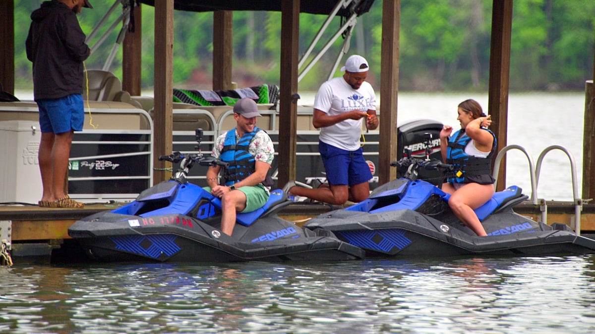 Jeramey and Sarah Ann on jetskis in 'Love Is Blind' Season 6