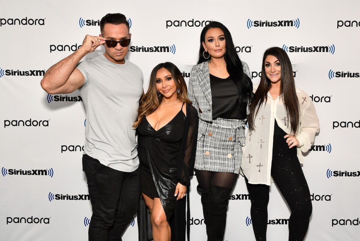 Mike Sorrentino, Nicole Polizzi, and Jenni Farley with Deena Cortese