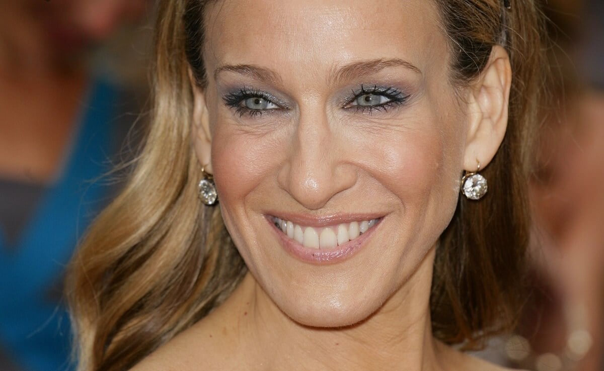 Sarah Jessica Parker smiling at the 'Sex and the City 2' premiere.