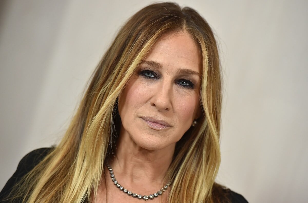 Sarah Jessica Parker posing at the at Hammer Museum Gala in the Garden.