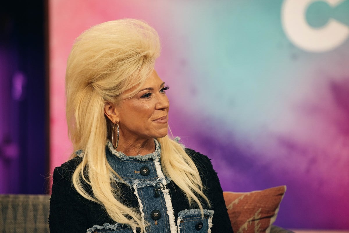 Theresa Caputo appears on 'The Kelly Clarkson Show'