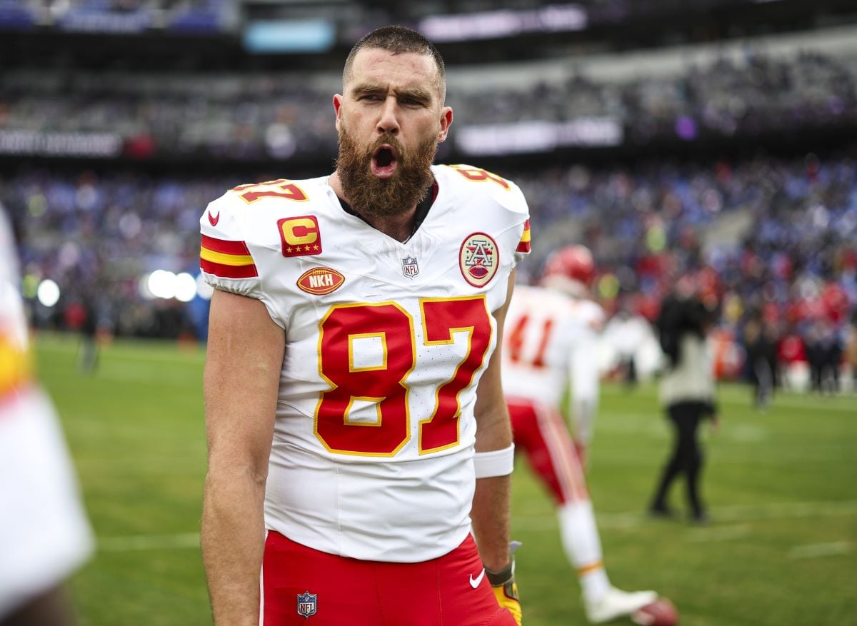 Travis Kelce Eats This 1 Food Before Every Game to Get His 'Blood Sugar(02)