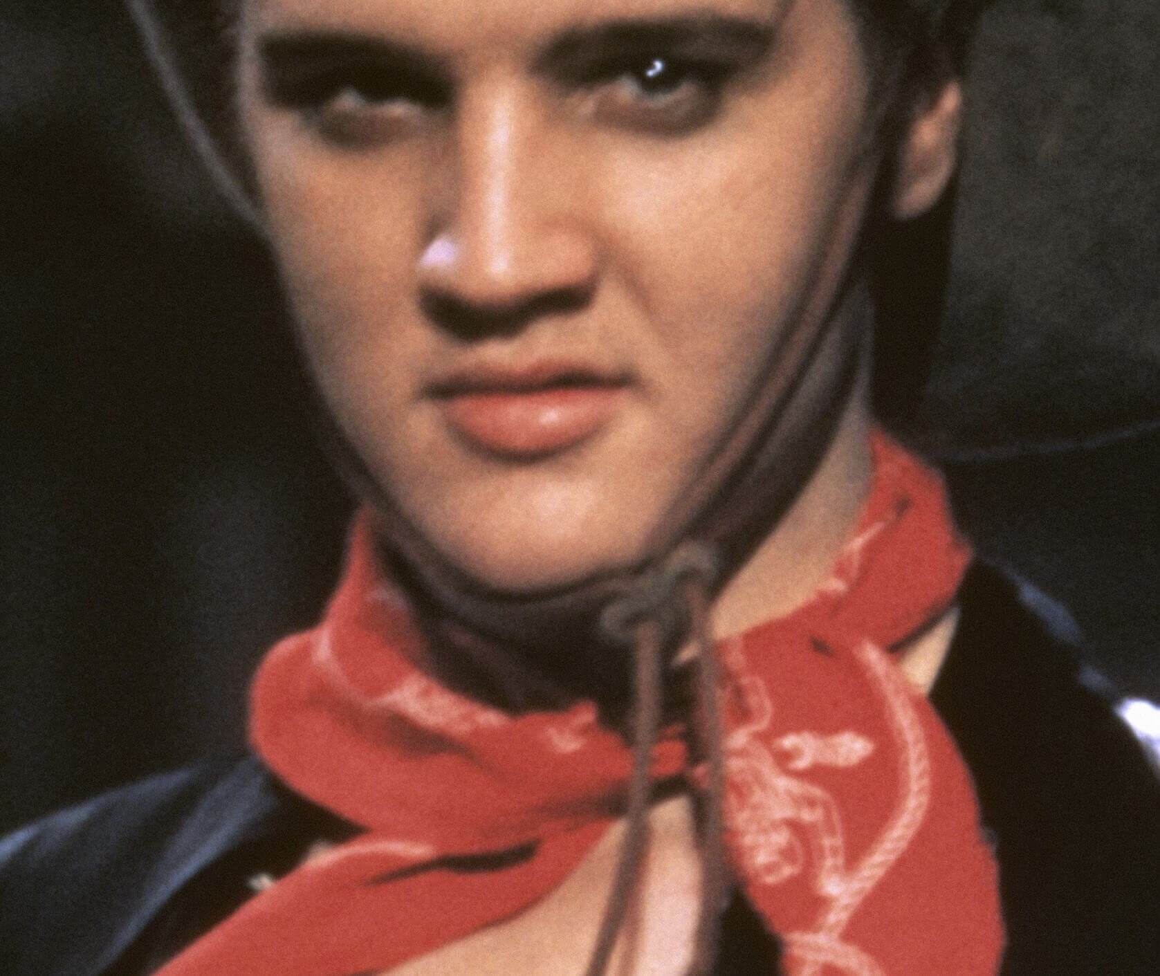 "She's Not You" singer Elvis Presley wearing an ascot