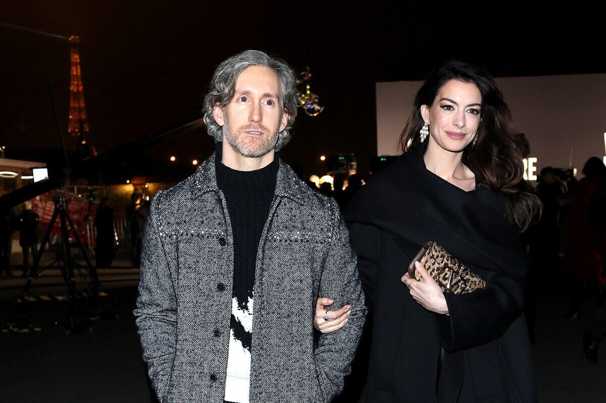 Anne Hathaway and her husband Adam Shulman attend the Valentino Haute Couture Spring Summer 2023 show.