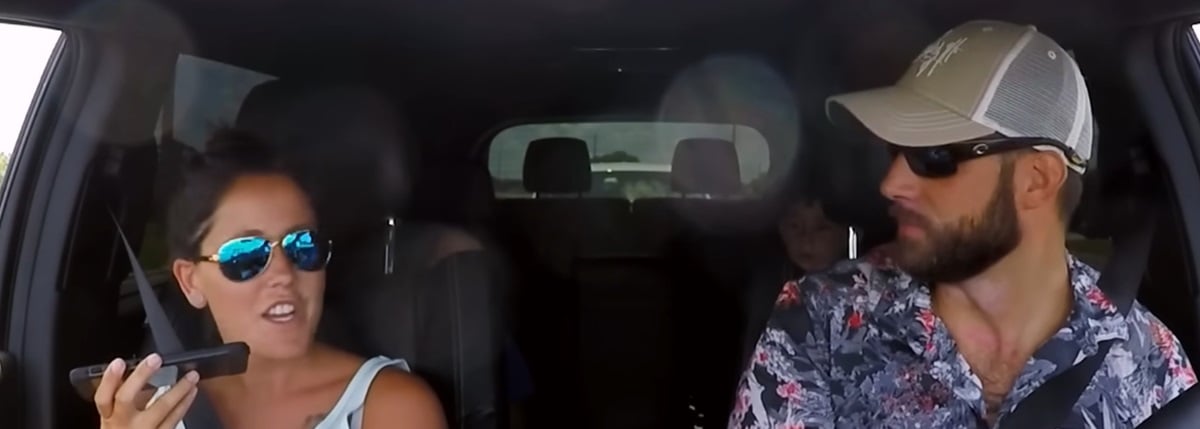 Jenelle Evans and David Eason in the car together while Jenelle talks on the phone