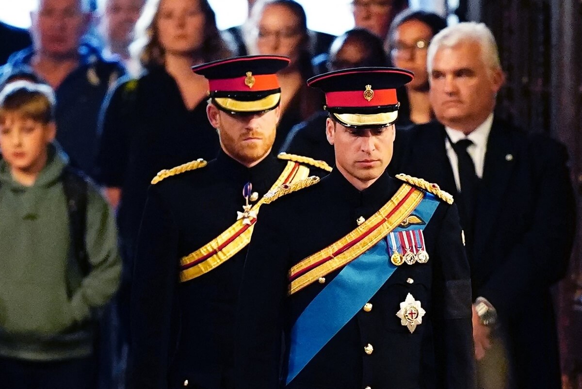 Prince William and Prince Harry arrive to hold a vigil around the coffin of Queen Elizabeth II