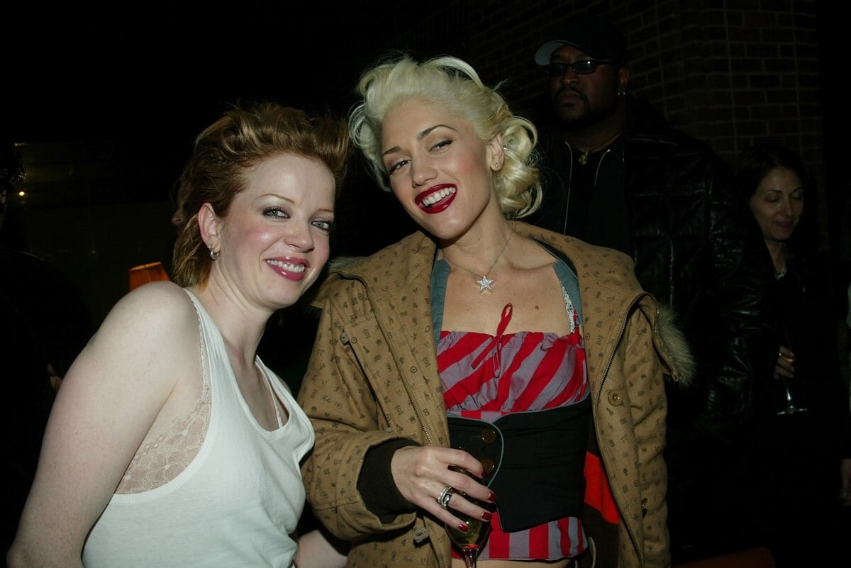 Shirley Manson (L) poses with singer Gwen Stefani at the 2003 Musicares Person Of The Year Tribute To Bono After-Party.