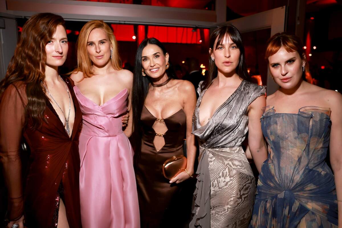 Grace Gummer, Rumer Willis, Demi Moore, Scout LaRue Willis, and Tallulah Willis pose together at the 2024 Vanity Fair Oscar Party