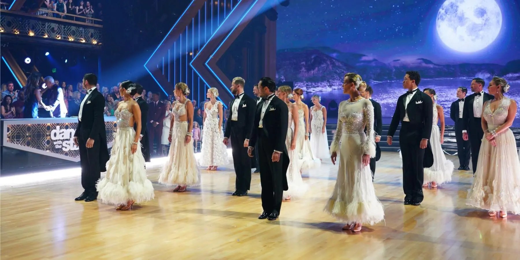 'Dancing with the Stars' pros in a tribute to Len Goodman during Season 32