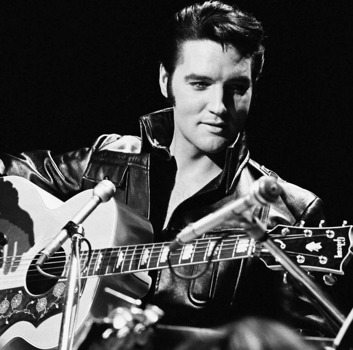 Elvis Presley in black-and-white