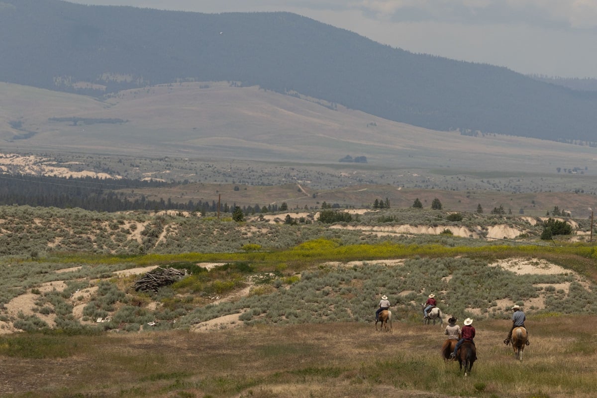 Steven McBee Jr. and Cole McBee on the McBee family ranch in 'McBee Family Dynasty'