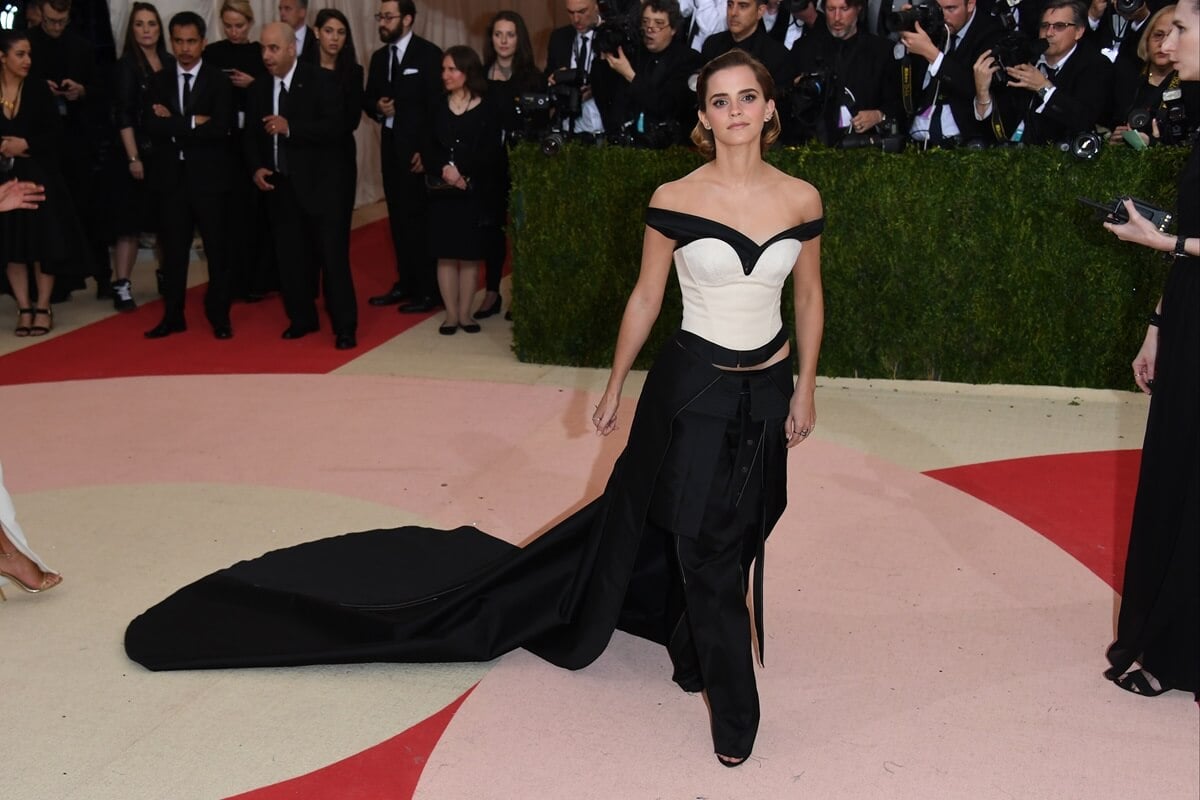 Emma Watson posing at the 'Manus x Machina: Fashion In An Age Of Technology' Costume Institute Gala.