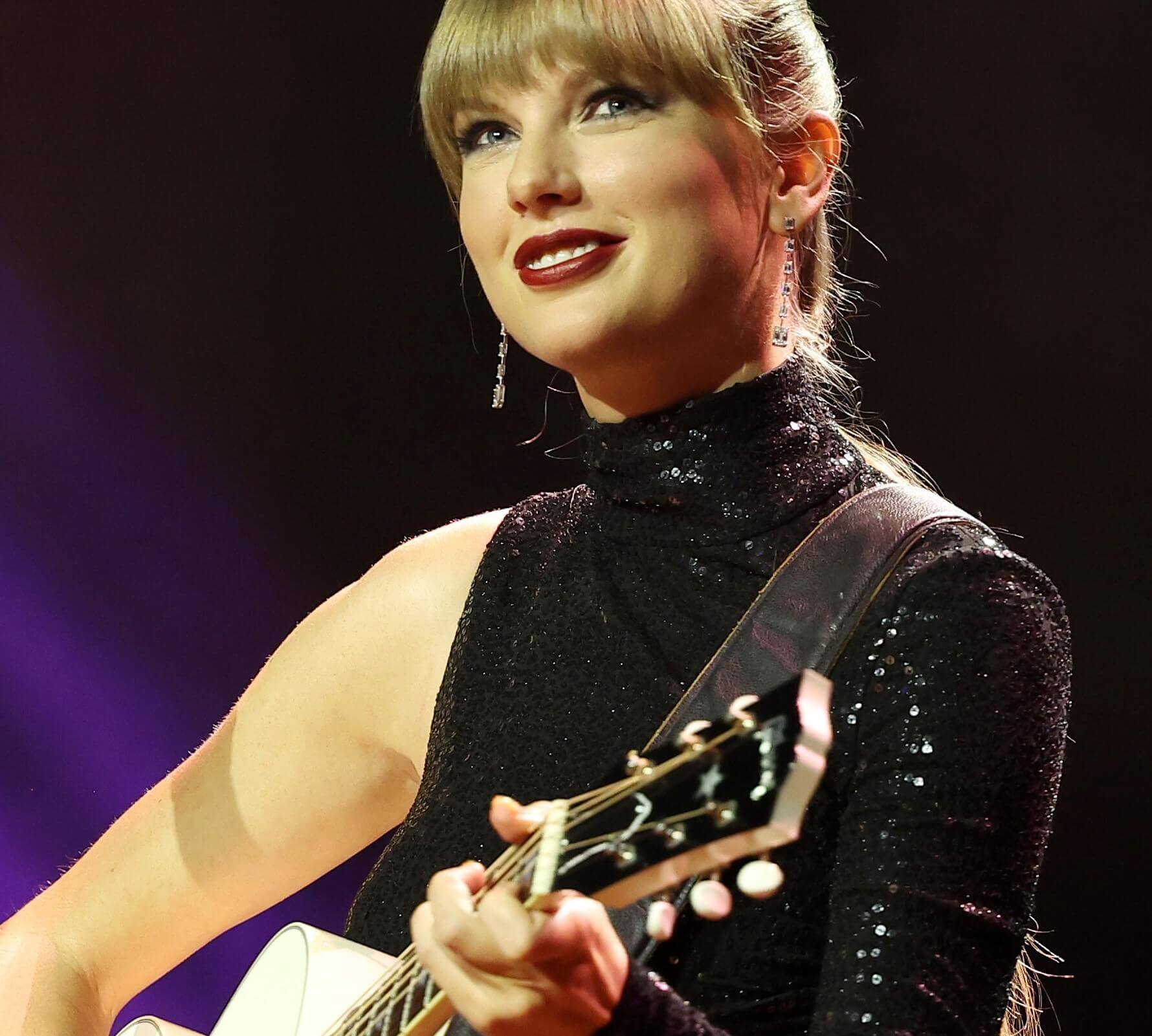 Taylor Swift with a guitar