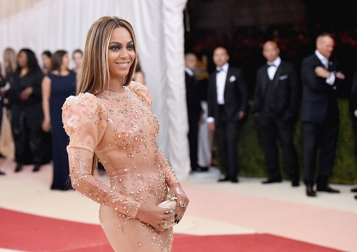 Beyonce attends the 'Manus x Machina- Fashion In An Age Of Technology' Met Gala in 2016