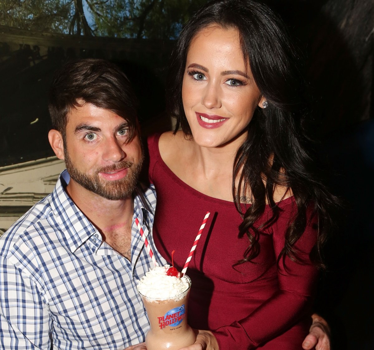 David Eason and Jenelle Evans visit Planet Hollywood Times Square on November 20, 2015 in New York City.