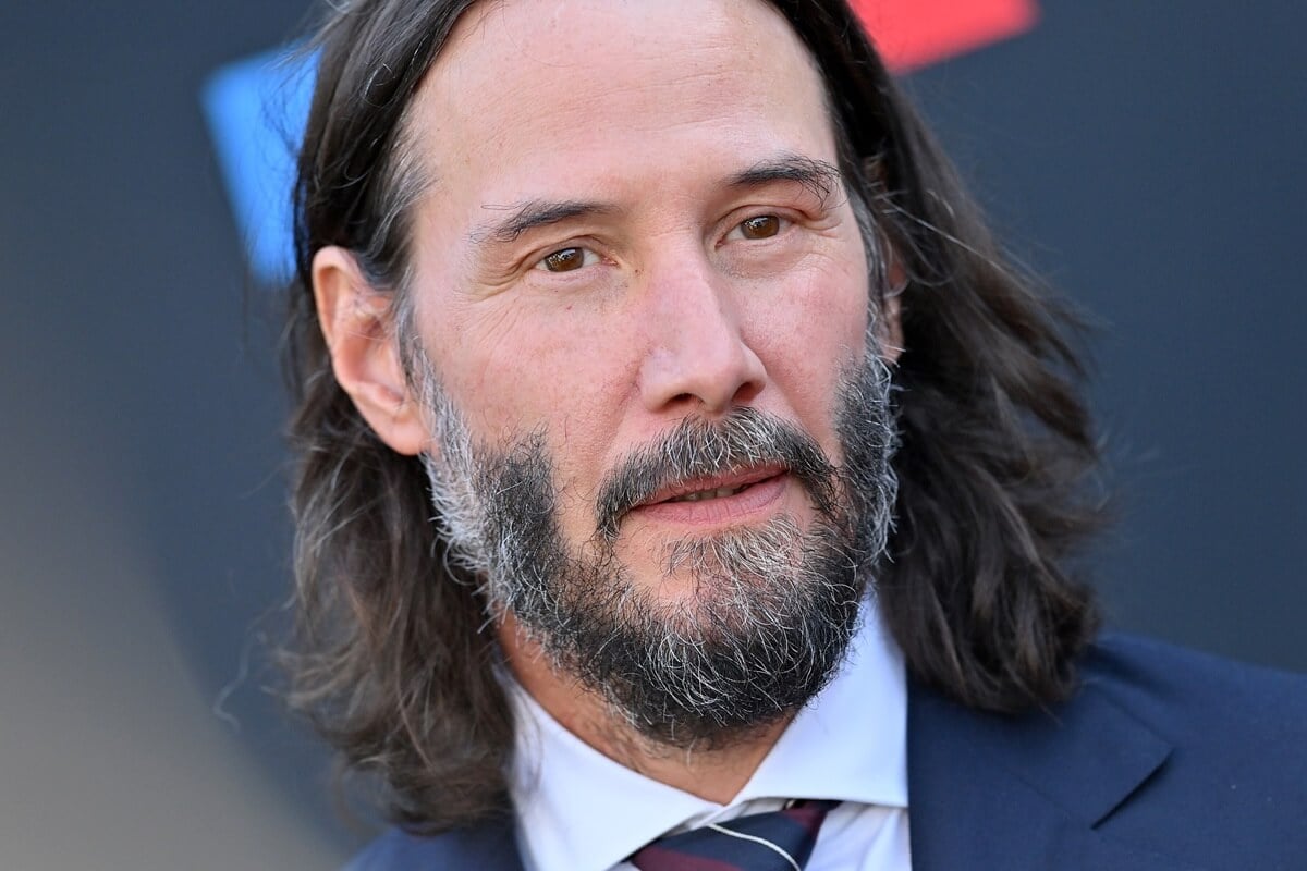 Keanu Reeves attends the MOCA Gala 2022 at The Geffen Contemporary at MOCA in a suit.