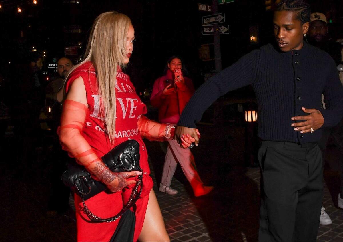 Singer Rihanna and A$AP Rocky exit their taxi before a date night in Tribeca