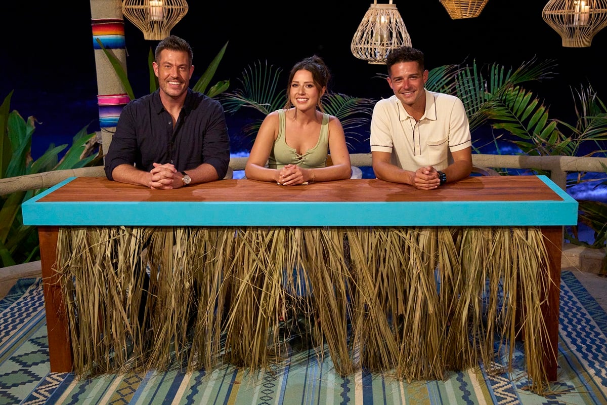 Jesse Palmer, Katie Thurston and Wells Adams in 'Bachelor in Paradise'