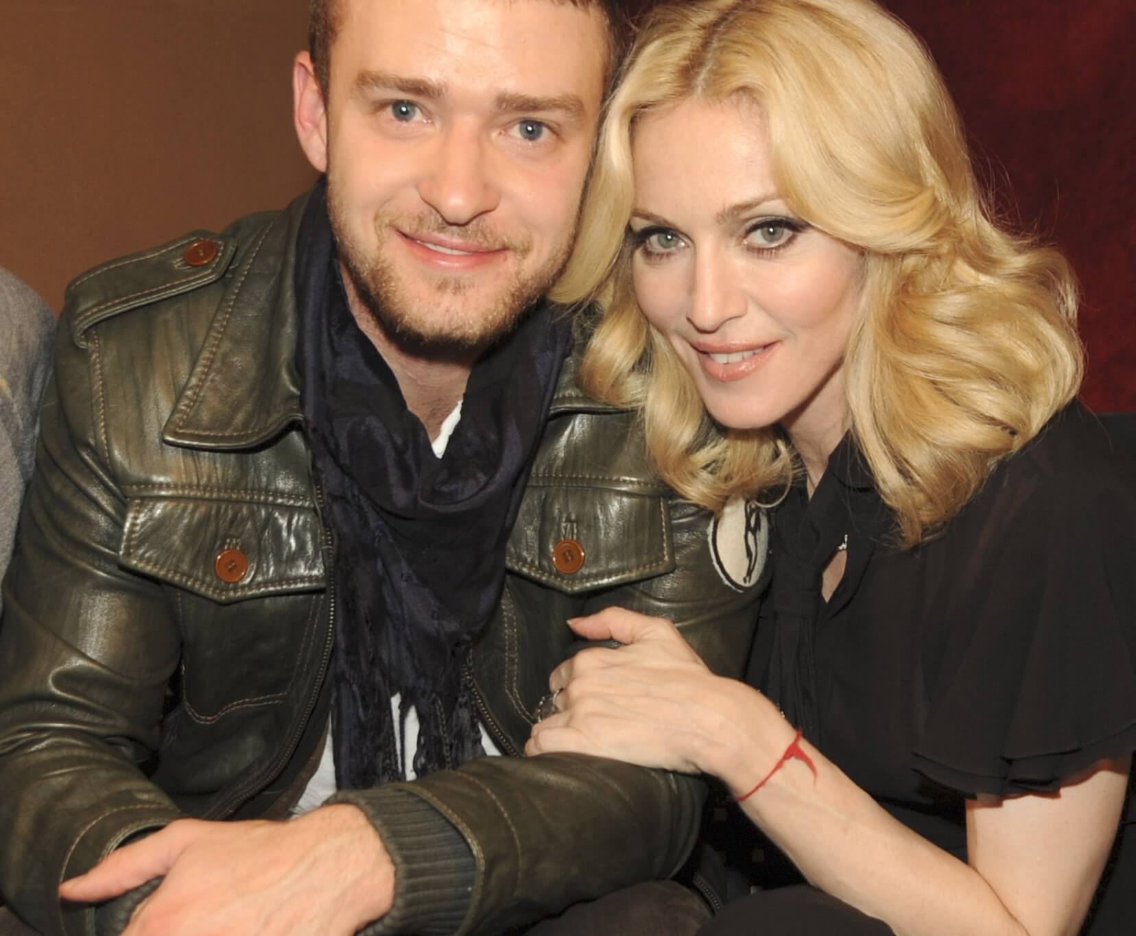 "4 Minutes" stars Justin Timberlake and Madonna wearing black
