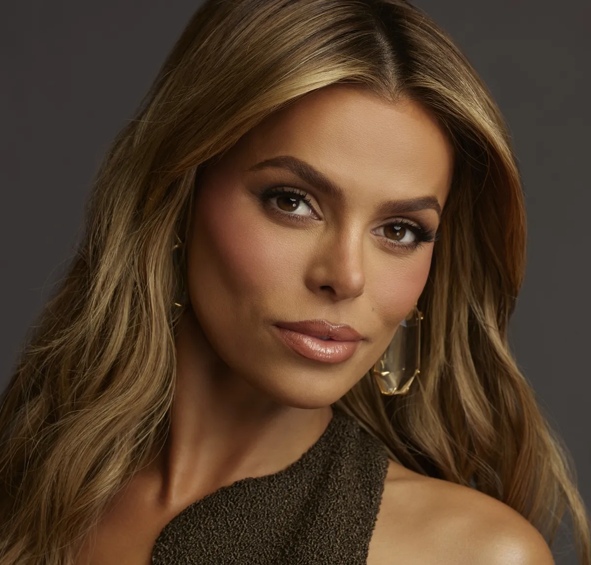 Brooks nader in promotional photos for 'Love Thy Nader'