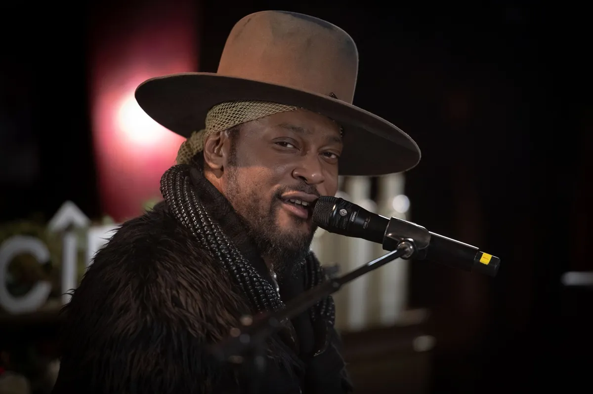 What Was Singer D'Angelo's Net Worth at the Time of His Death?