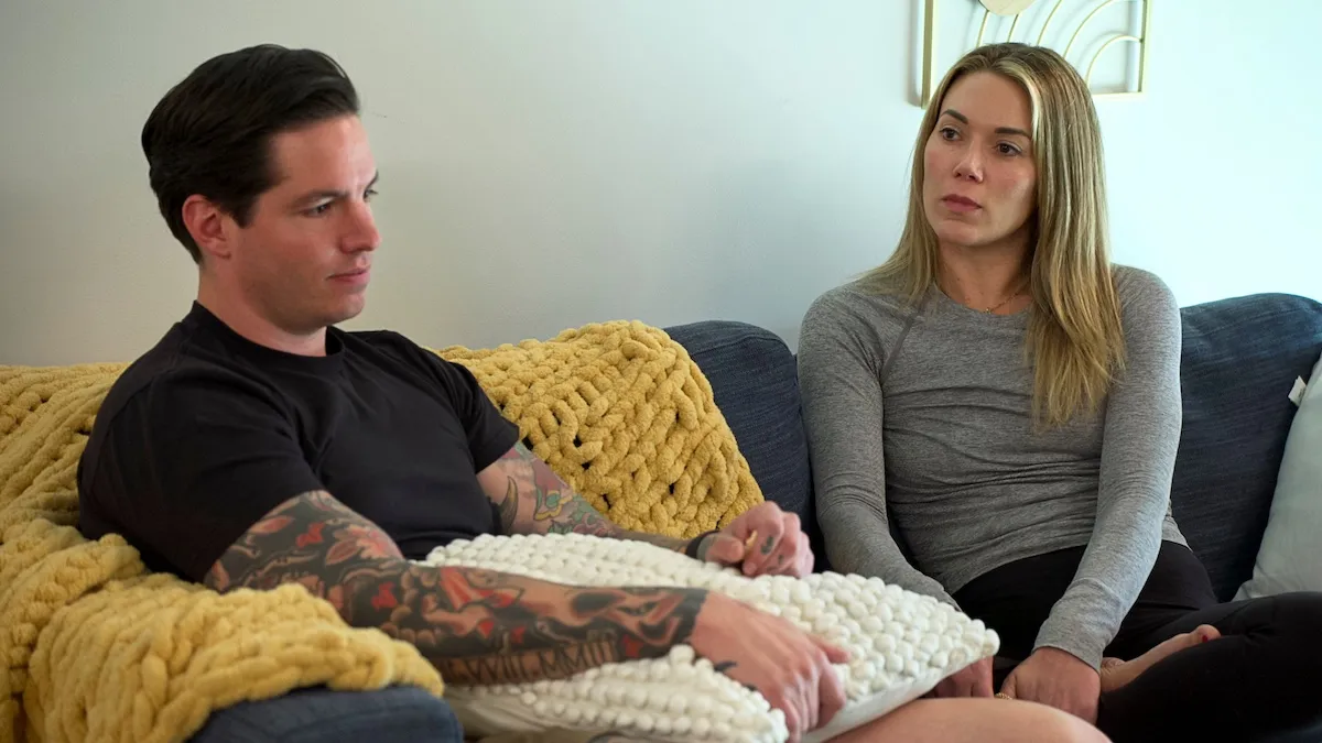 Jordan and Megan talking in 'Love Is Blind' Season 9