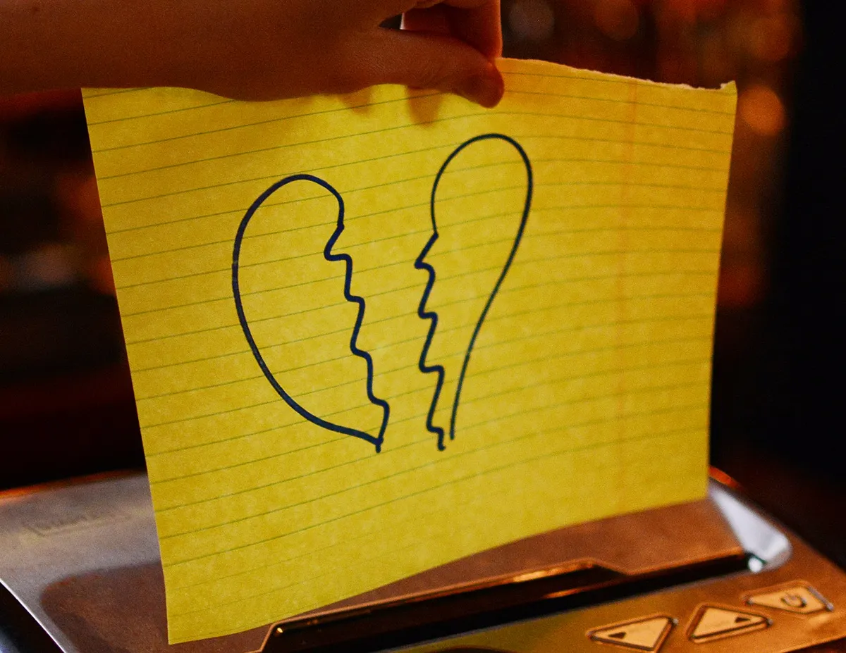 These Celebrity Couples Split on the Infamous ‘Breakup’ Day These Celebrity Couples Split on the Infamous ‘Breakup’ Day