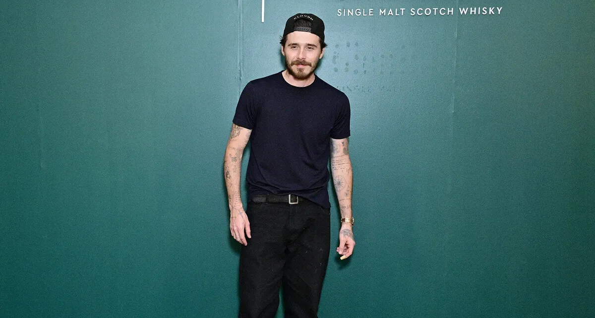 Brooklyn Beckham’s Ex-Girlfriend Says She Knows Who Wrote His Bombshell Statement About David and Victoria