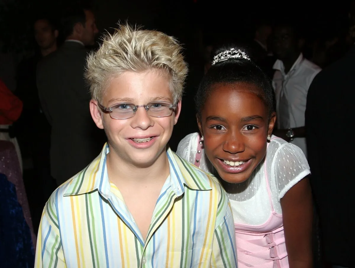 Young Jonathan Lipnicki poses for a photo with Kianna Underwood