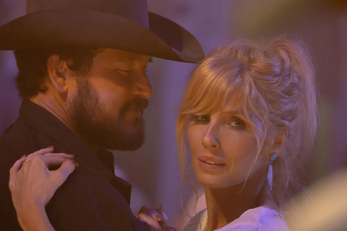 Cole and Beth dancing in 'Dutton Ranch'
