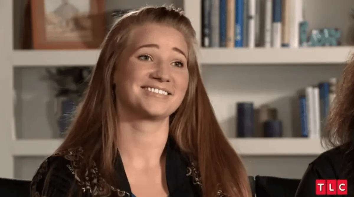 Smiling Mykelti Brown in an episode of 'Sister Wives'
