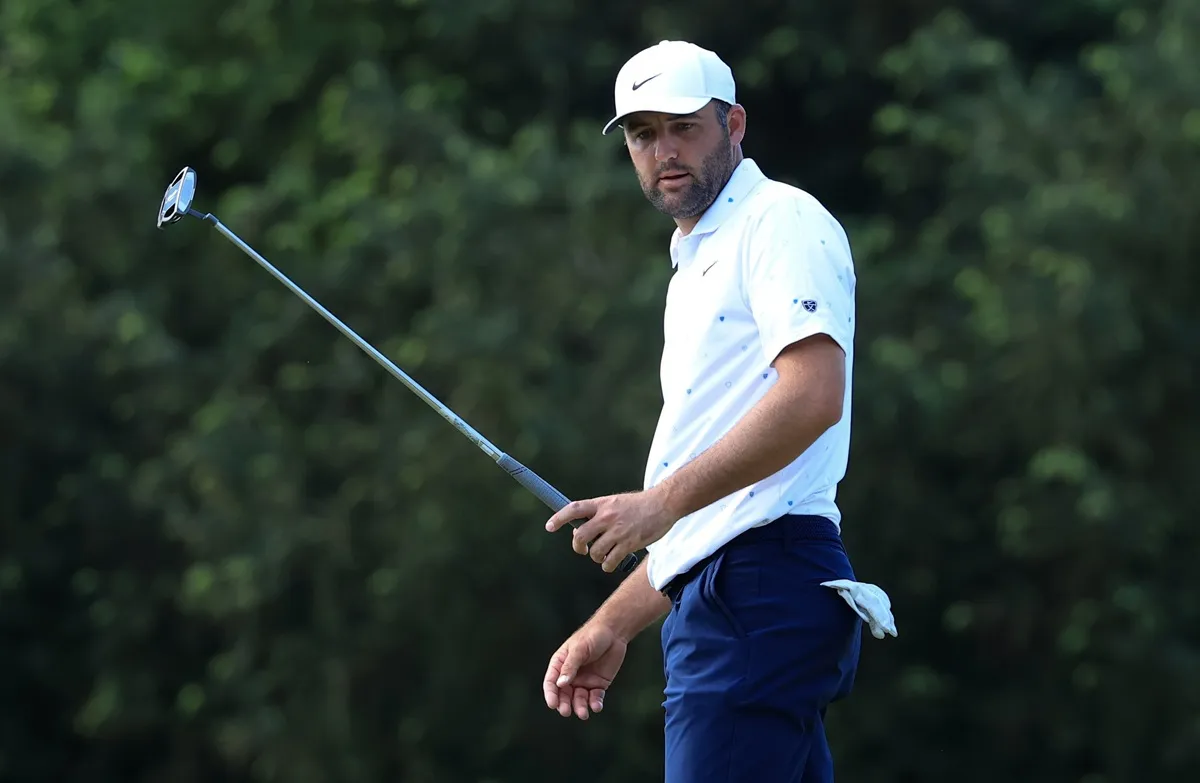 Scottie Scheffler reacts on the 10th hole during the final round of the 2026 Masters Tournament