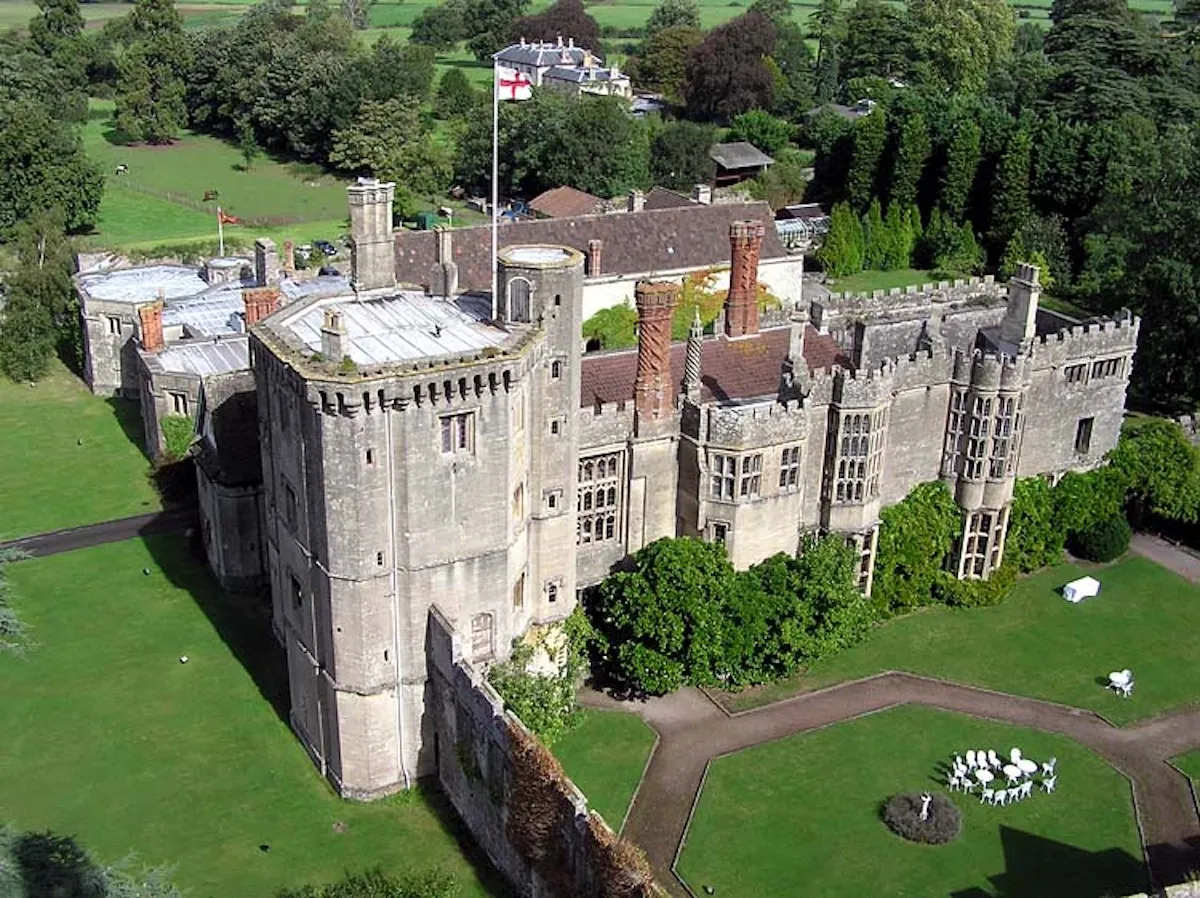 Aerial view of Thornbury Castle from '90 Day: The Last Resort' Season 3