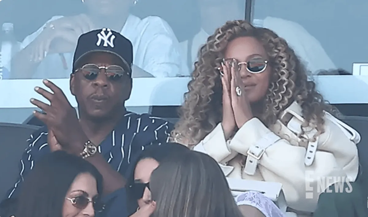 Screenshot of Jay-Z and Beyoncé at the World Cup Final