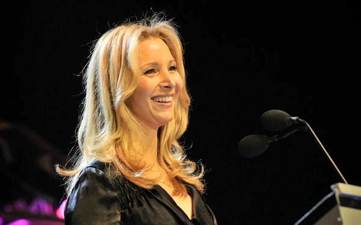 Lisa Kudrow at an event in 2009