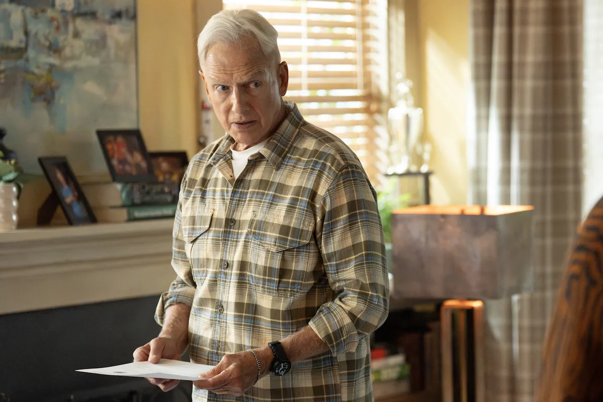 Gibbs holding a sheet of paper in the 'NCIS: Origins' Season 3 premiere