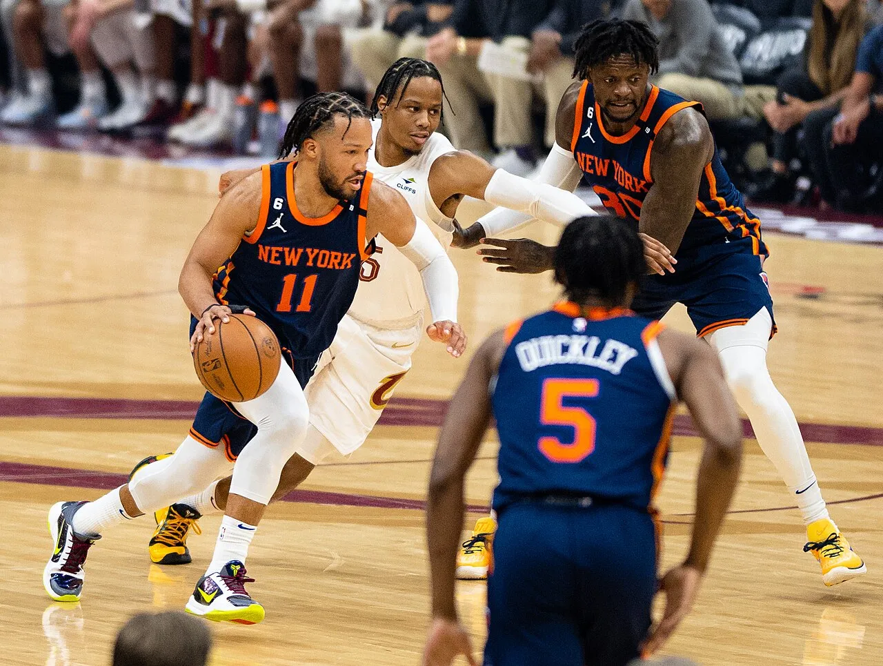 Jalen Brunson drives towards the hoop in an NBA game