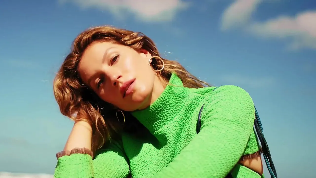 Author Claims Astrology Played a Role in the End of Tom Brady and Gisele Bündchen’s Marriage