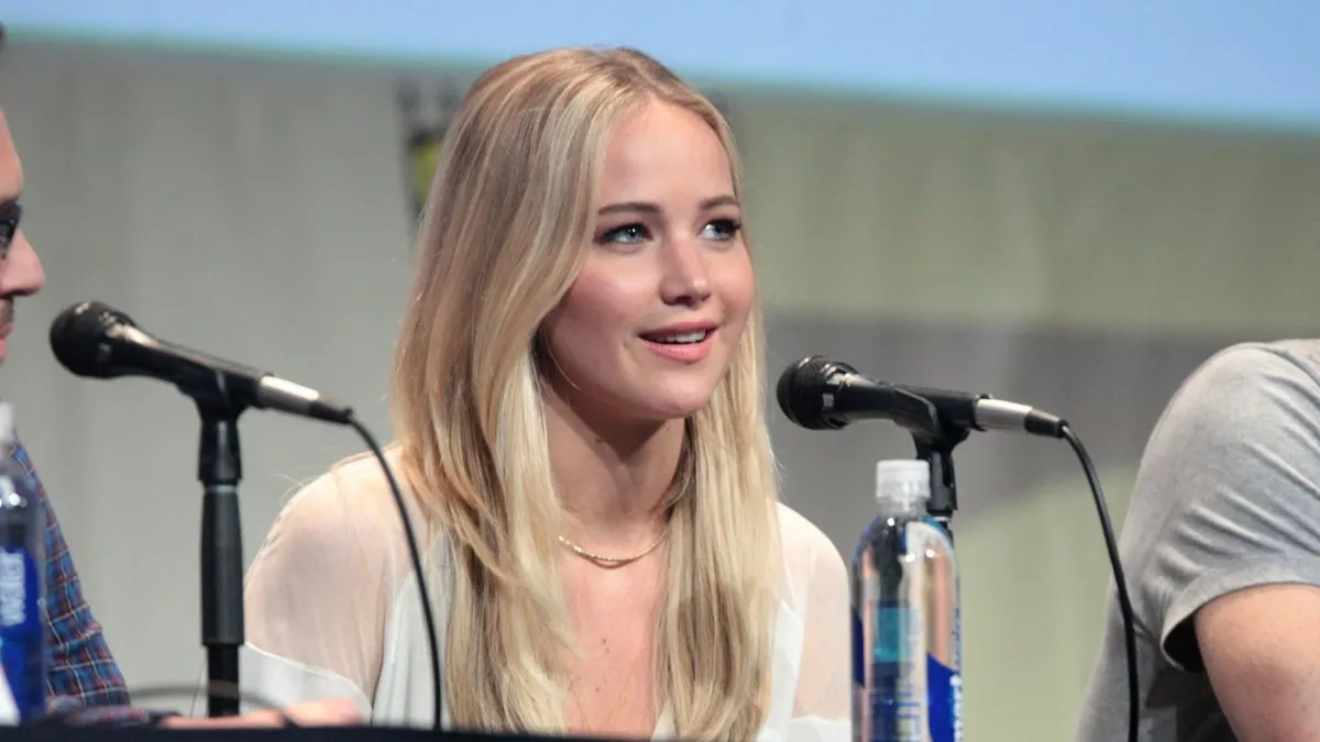 Jennifer Lawrence's face looks different to many. (Image Credit:Gage Skidmore from Peoria, AZ, United States of America, CC BY-SA 2.0, via Wikimedia Commons)