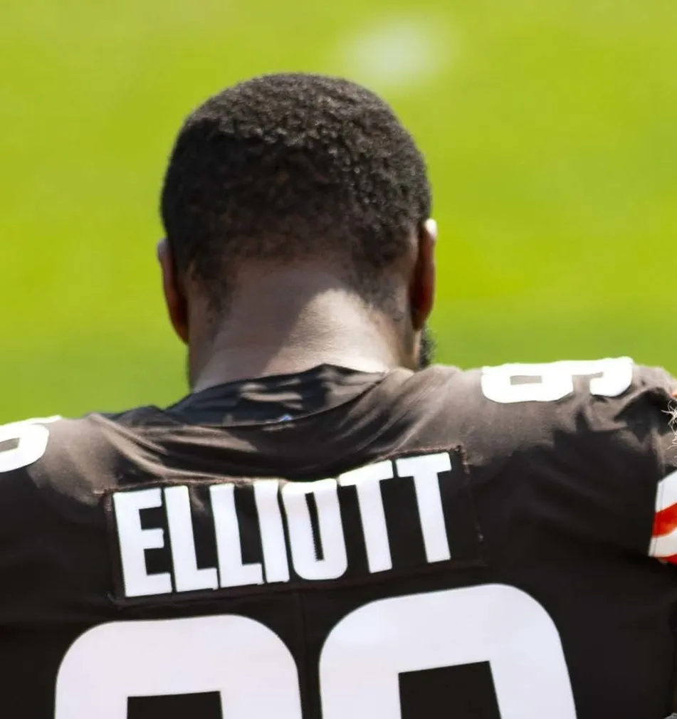 Jordan Elliot during his time with the Cleveland Browns, years before the gun incident that forced him off the Tennessee Titans