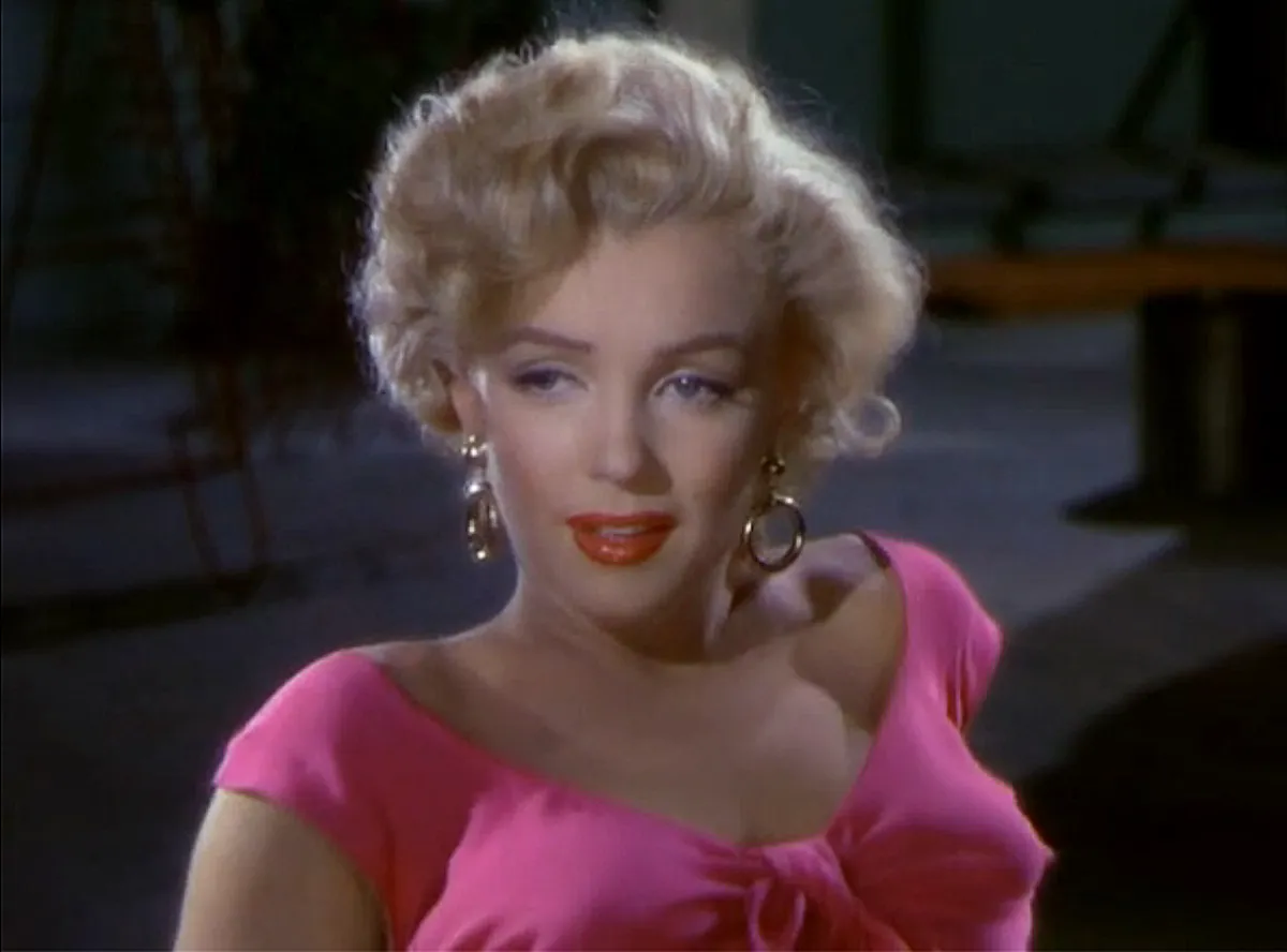 The Ghost of Marilyn Monroe Is Rumored to Haunt This Hollywood Landmark