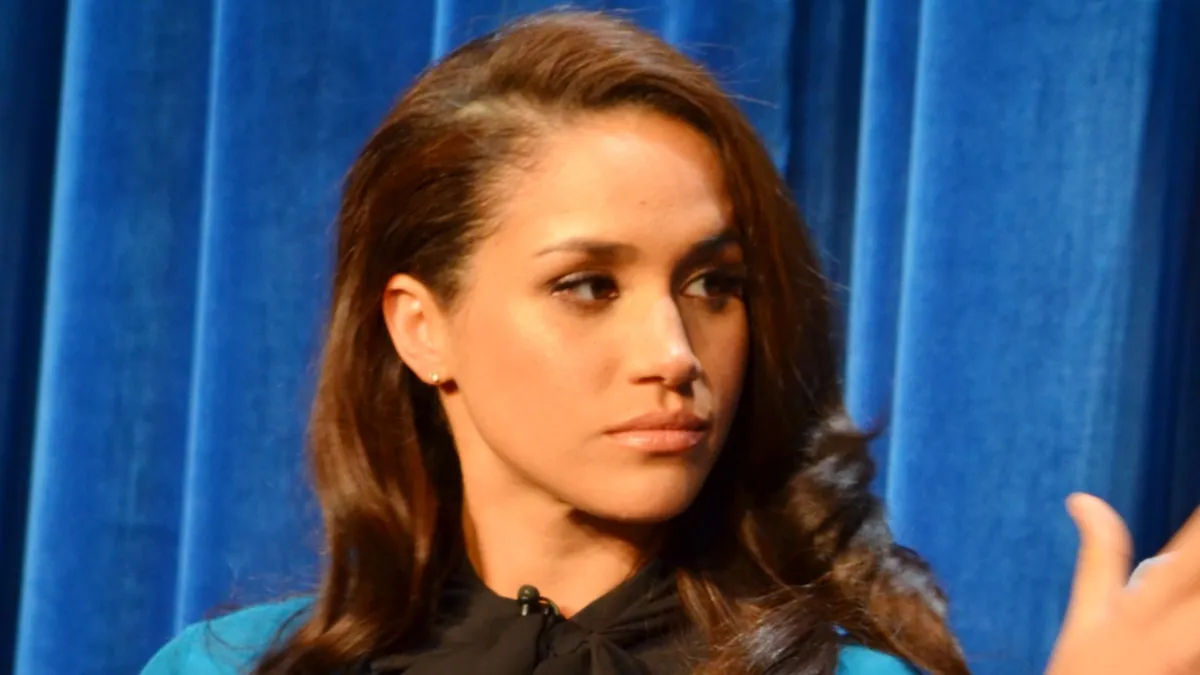 Meghan Markle’s acting past becomes the punchline in a comedy sketch. (Image Credit: Genevieve, CC BY 2.0, via Wikimedia Commons)